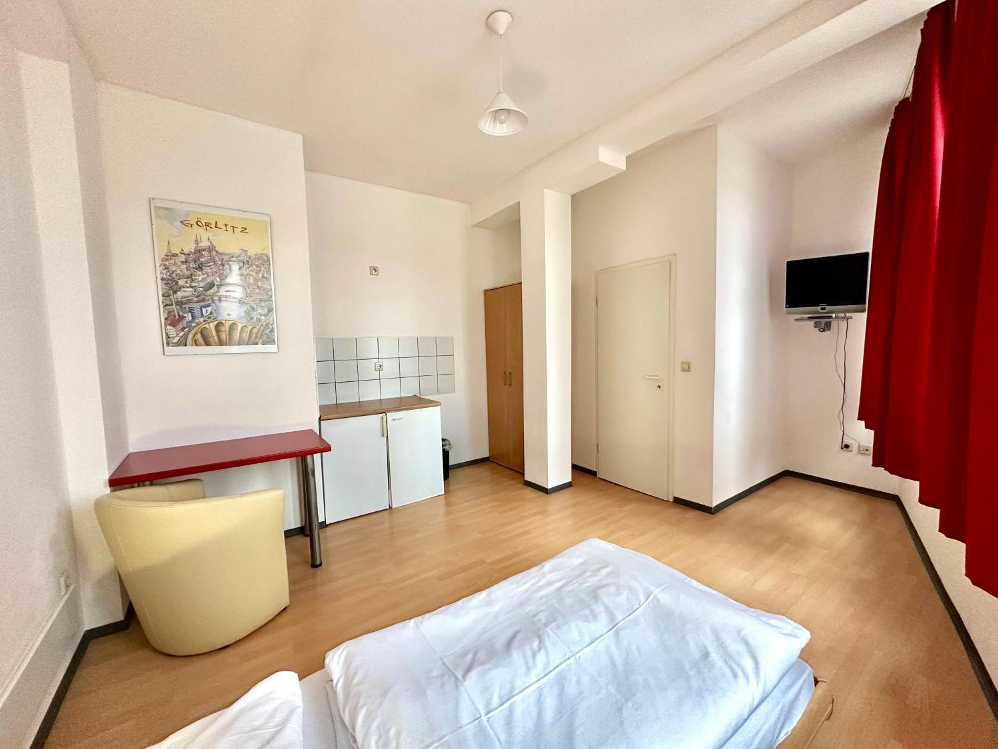 Görlitz Picobello Pension מראה חיצוני תמונה