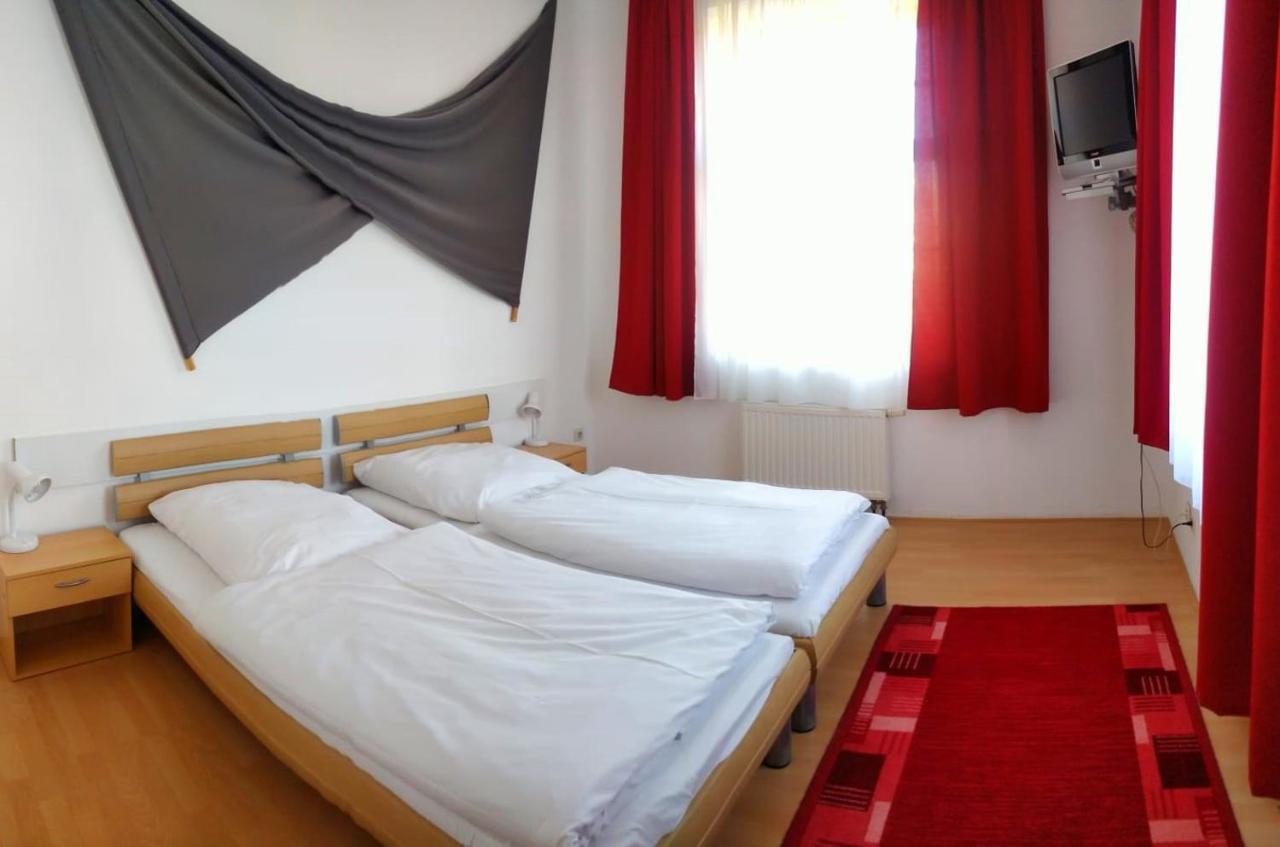 Görlitz Picobello Pension מראה חיצוני תמונה